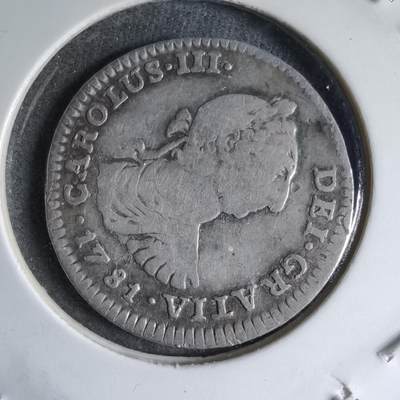 沼泽如烟--第913场 - 西属墨西哥1781年卡洛斯三世1R银币币面有条凹痕铸缺 币胚缺陷  喜欢收集错版的可以看看