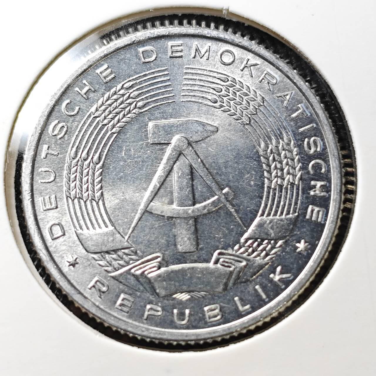 KK钱币收藏小铺 （套币 好品/批量散币 银币）专场  2月预留时间 周末发货  1957东德2马克 好品 早年份