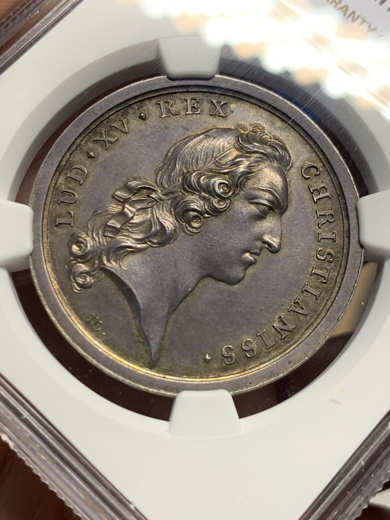 《竞宝斋》第442场 周日，周一，2场连拍 （全场包邮） NGC MS62 法国 1747年 路易十五 婚礼银章 高点清晰 这个品相着实少见