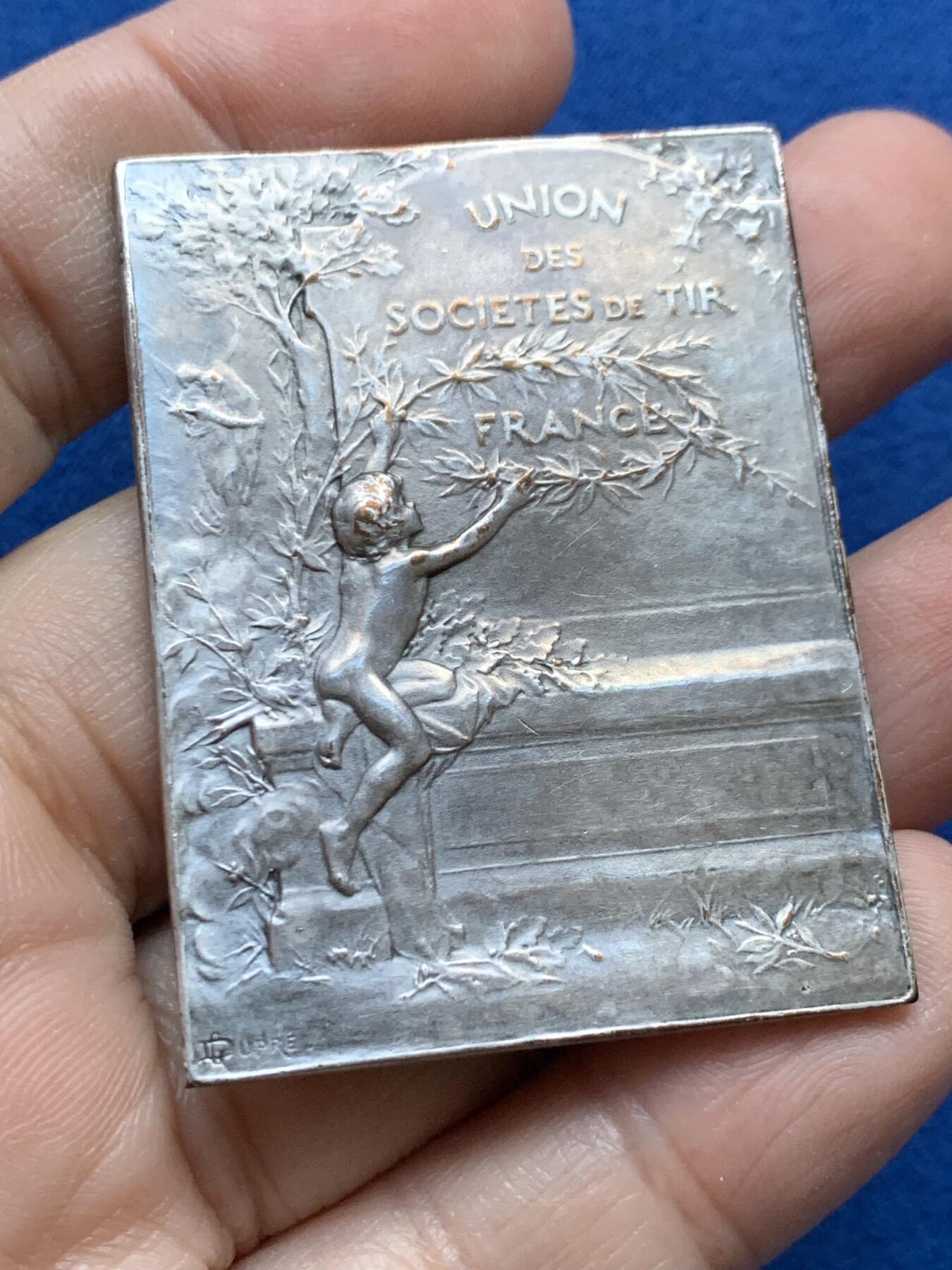 《竞宝斋》第442场 周日，周一，2场连拍 （全场包邮） 大师DUPRE作品 法国射击联合会 镀银铜章 50.8毫米×38.2毫米 34.4克，边铭：丰饶角+BRONZE