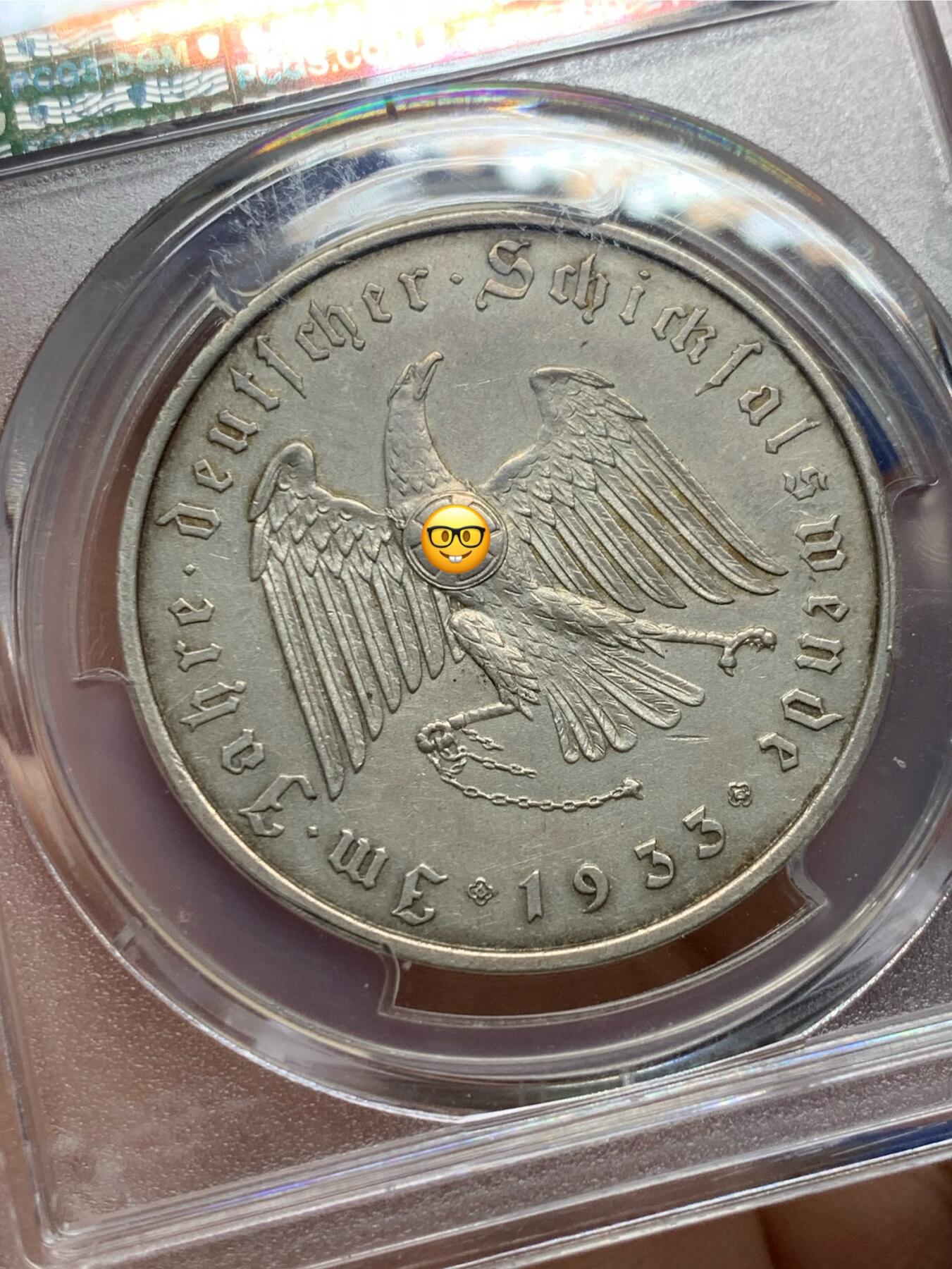 《竞宝斋》第442场 周日，周一，2场连拍 （全场包邮） PCGS SP61 德国1933年党魁执政银章，热门品种锁链鹰，MATTE磨砂质感，且为少见PREUSS small edge版，评级数远少于其他版别，季军分，P盒有分仅14枚，封面币之一，值得藏家重点关注