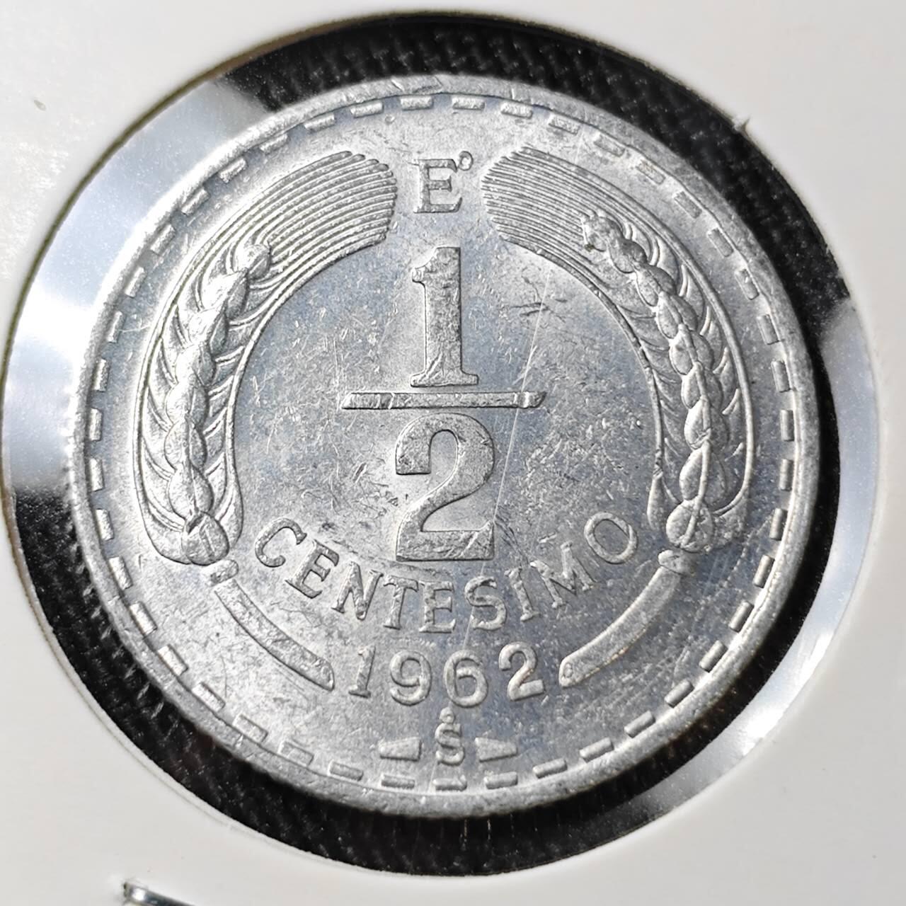 KK钱币收藏小铺 （套币 好品/批量散币 银币）专场  2月预留时间 周末发货  1962智利1/2分 飞鹰 最少见面值