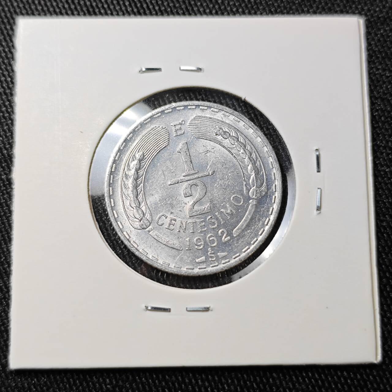 KK钱币收藏小铺 （套币 好品/批量散币 银币）专场  2月预留时间 周末发货  1962智利1/2分 飞鹰 最少见面值