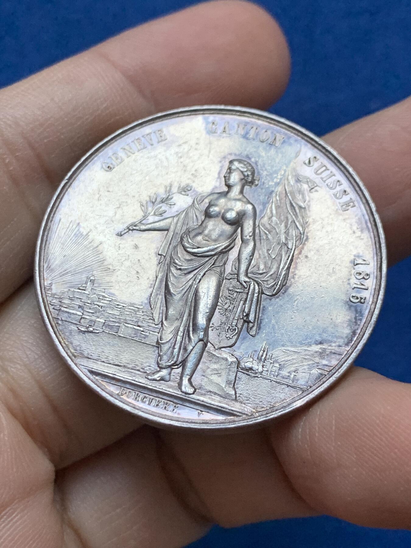 《竞宝斋》第442场 周日，周一，2场连拍 （全场包邮） 瑞士日内瓦射击节女神银章 稀少品种 24.2克 38.1mm