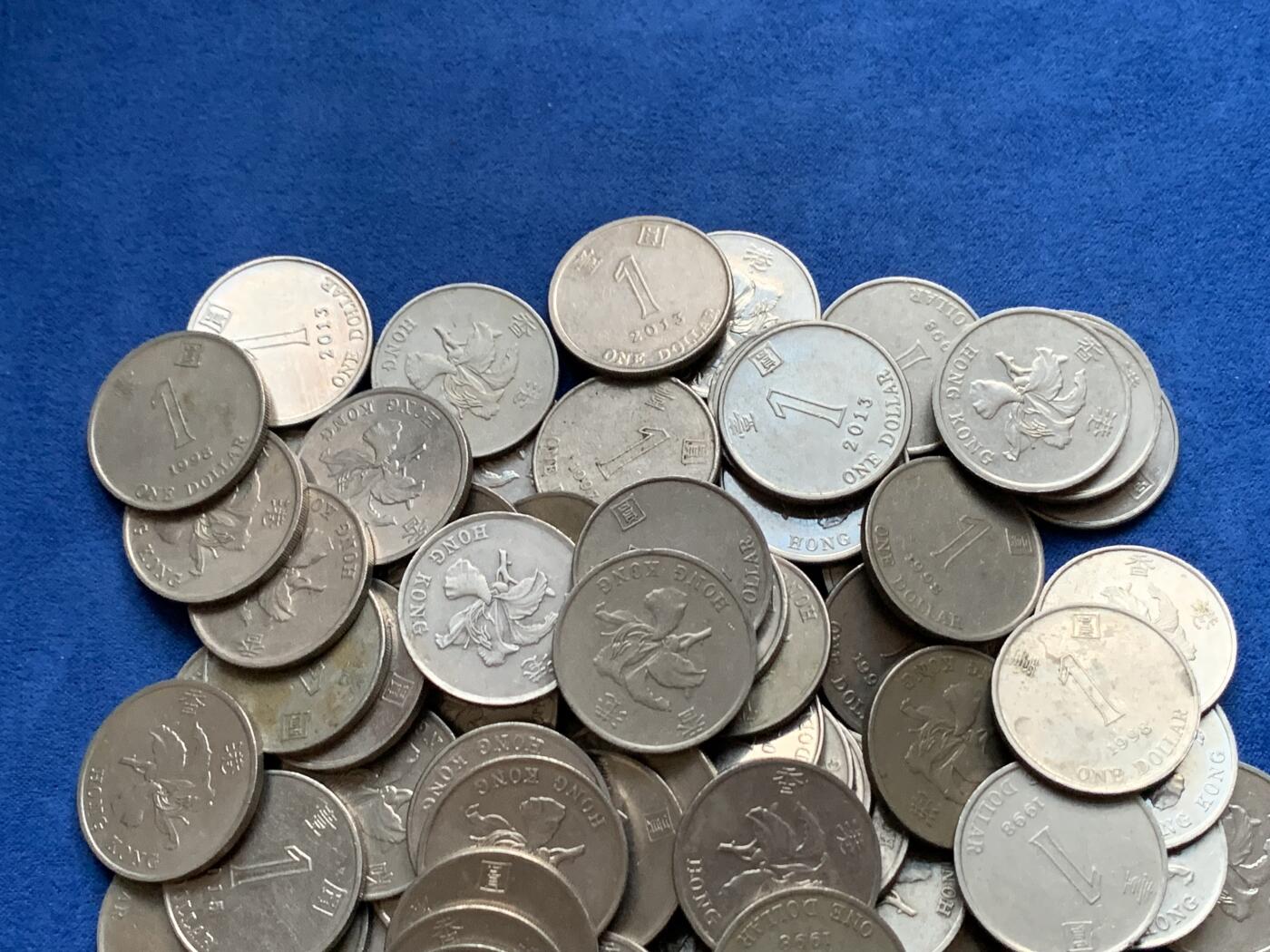 《竞宝斋》第442场 周日，周一，2场连拍 （全场包邮） 125枚一组 香港壹元硬币 细节见图