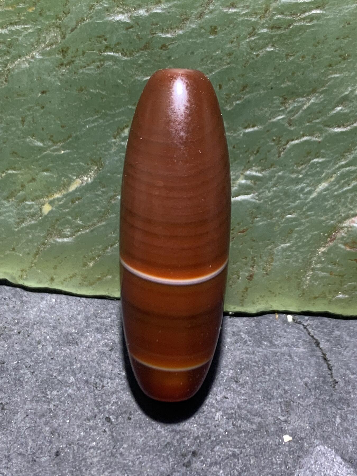 精美亚光高玉化红白双色千层纹缠丝玛瑙桶珠一颗