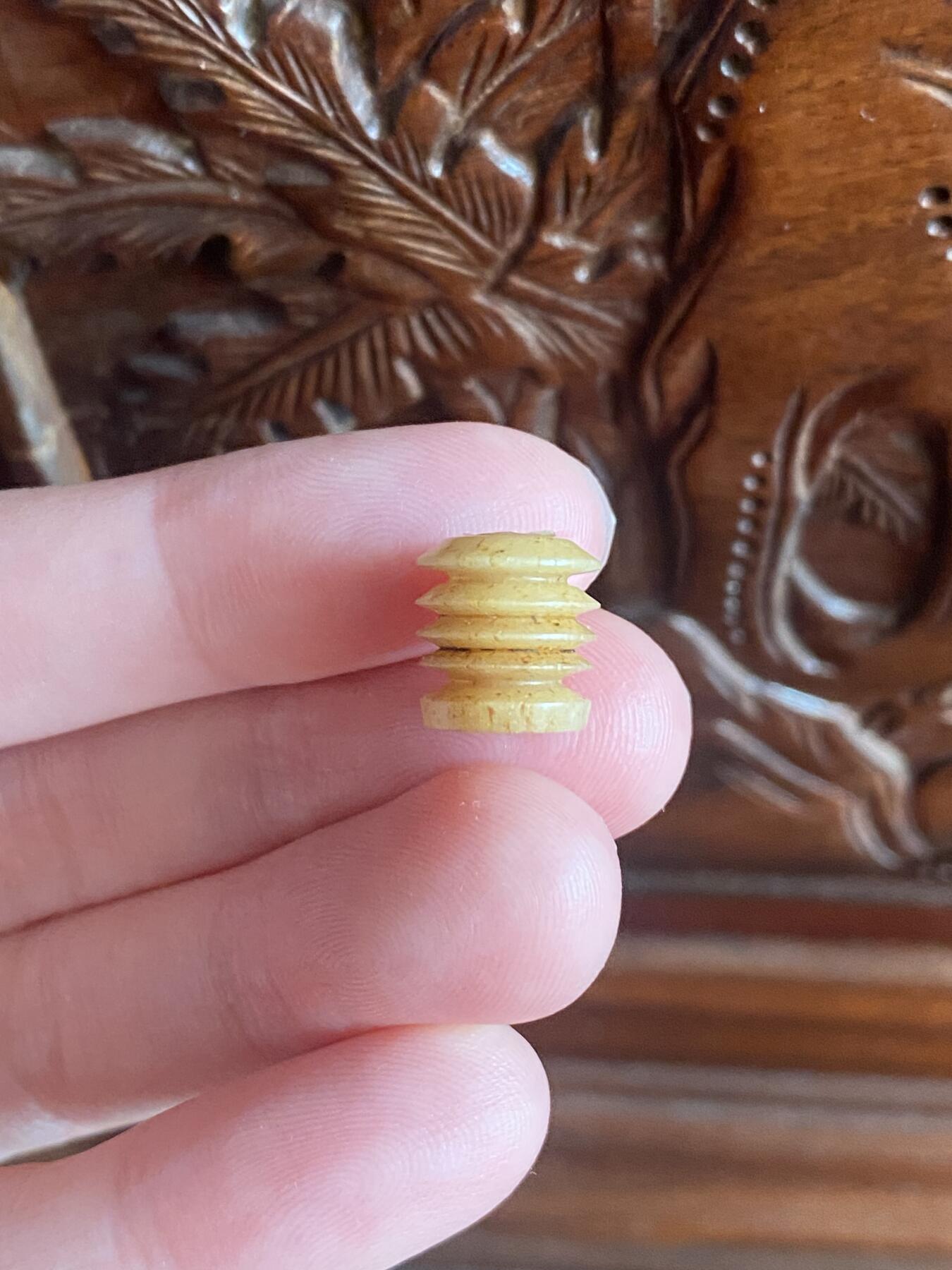 古伊朗地区吉罗夫特文化纺锤形千年牛骨古珠