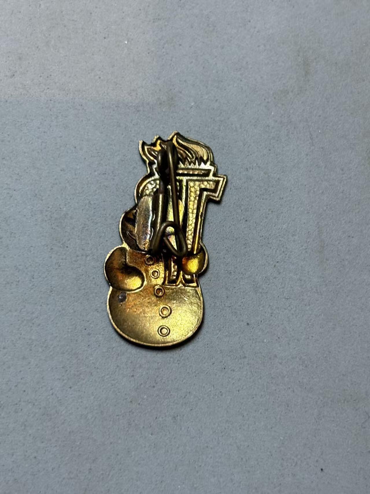 盛世勋华——号角文化勋章邮票专场拍卖第289期 东德少先队金级冬季运动纪念徽章