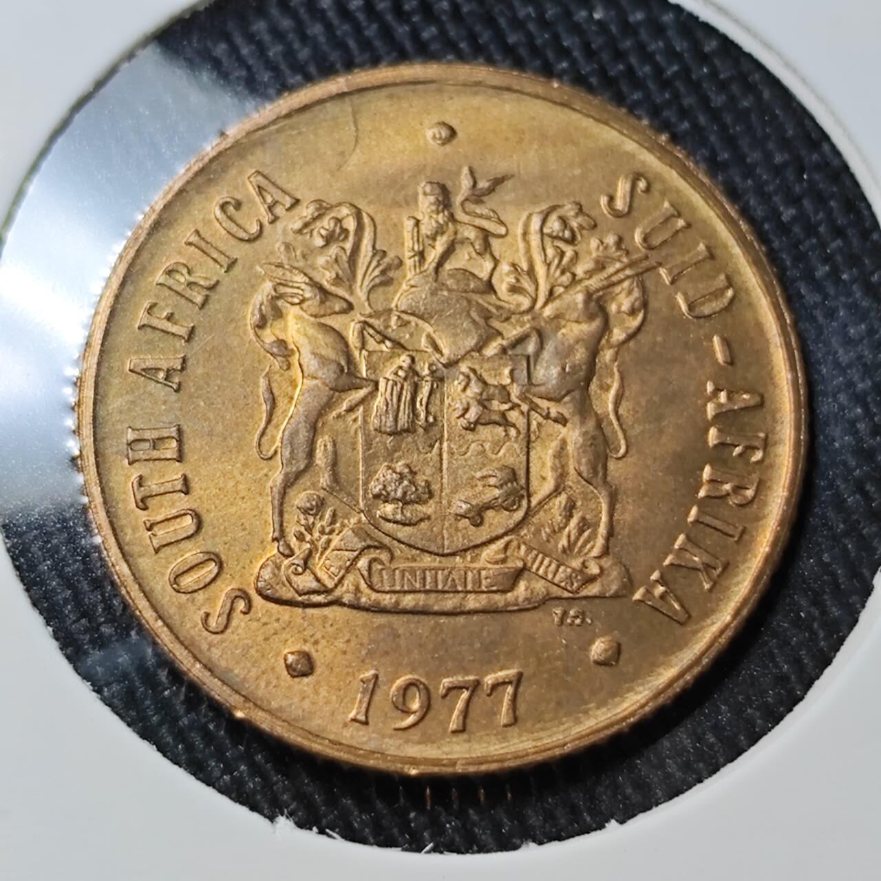 KK钱币收藏小铺 （套币 好品/批量散币 银币）专场  2月预留时间 周末发货  1977南非2分铜币 牛 好品