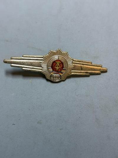 盛世勋华——号角文化勋章邮票专场拍卖第289期 - 东德三级警察技能证章