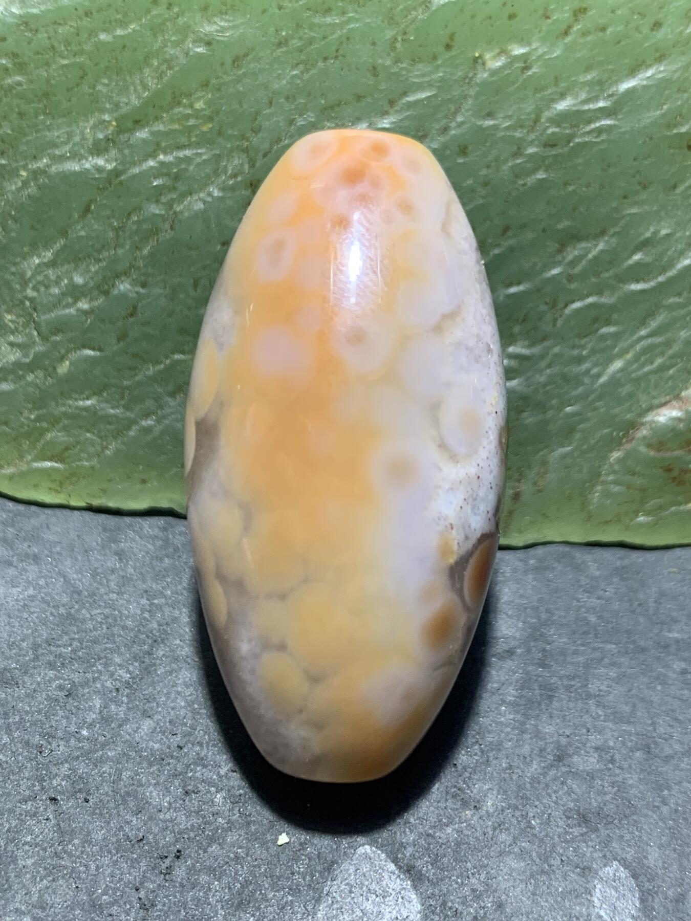 精美冻料冰飘糖心料战国红玛瑙随形桶珠一颗