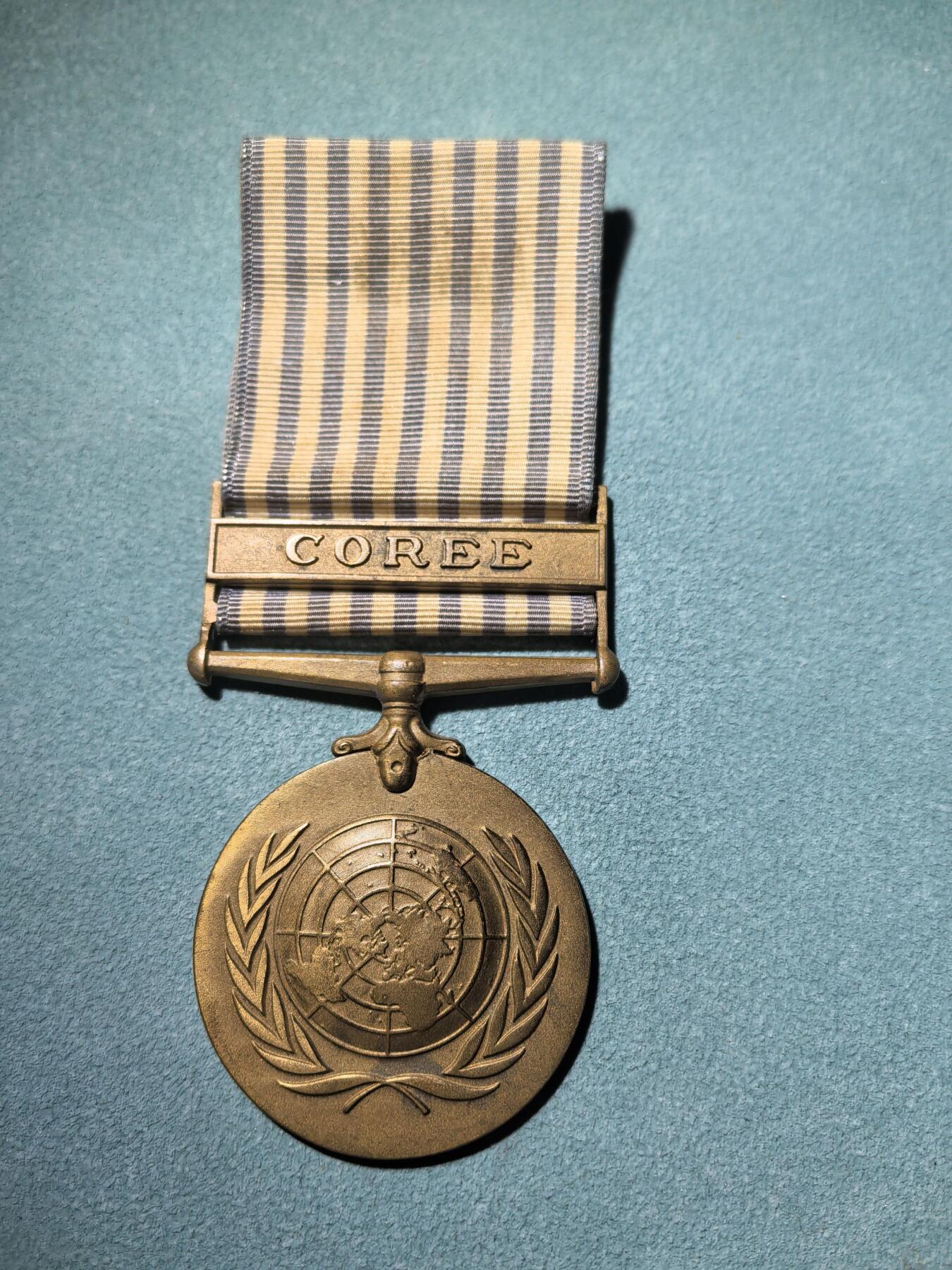 盛世勋华——号角文化勋章邮票专场拍卖第289期 联合国朝鲜战争奖章 法文版