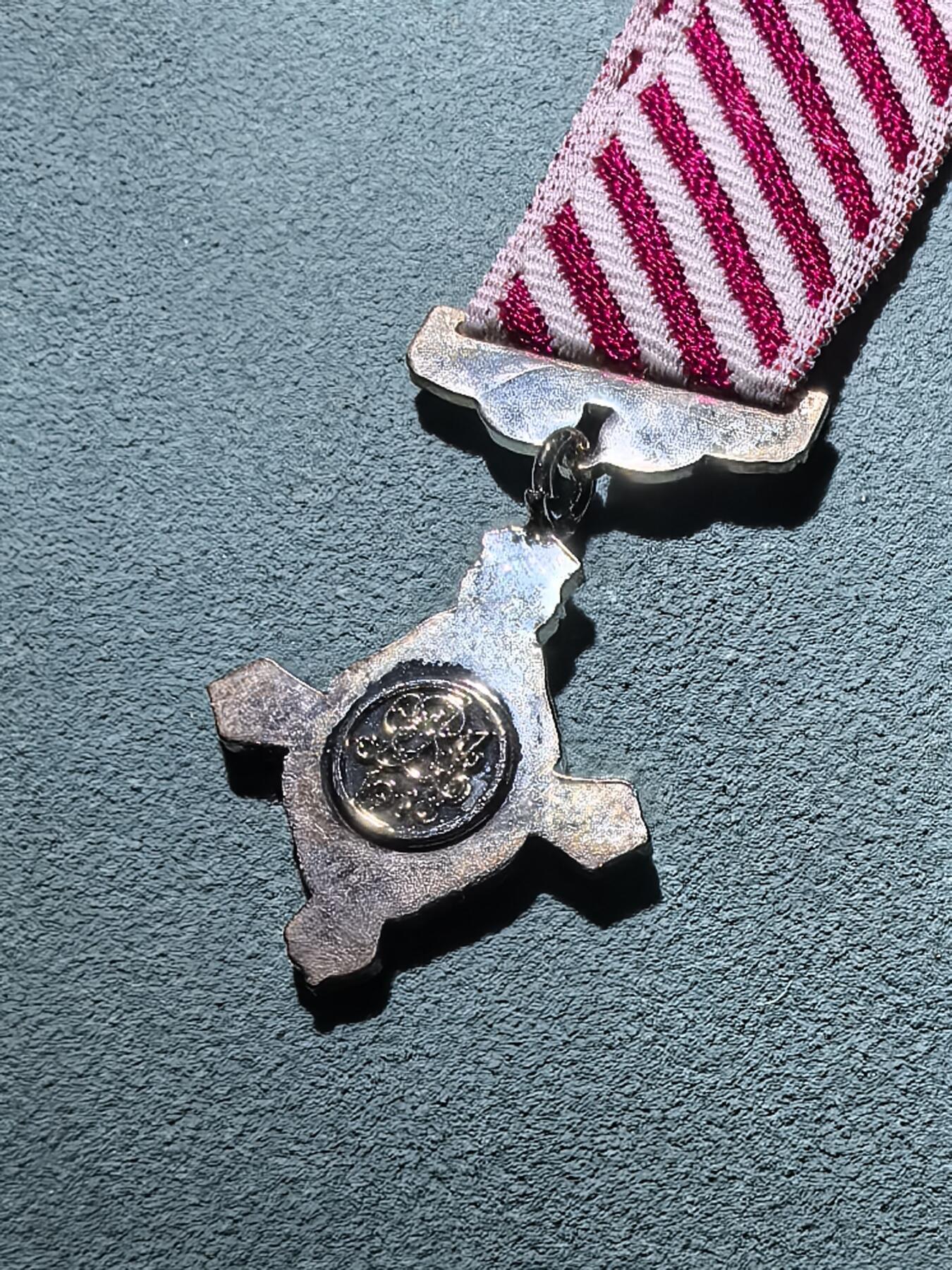 盛世勋华——号角文化勋章邮票专场拍卖第289期 英国杰出飞行十字勋章迷你章 极为罕见