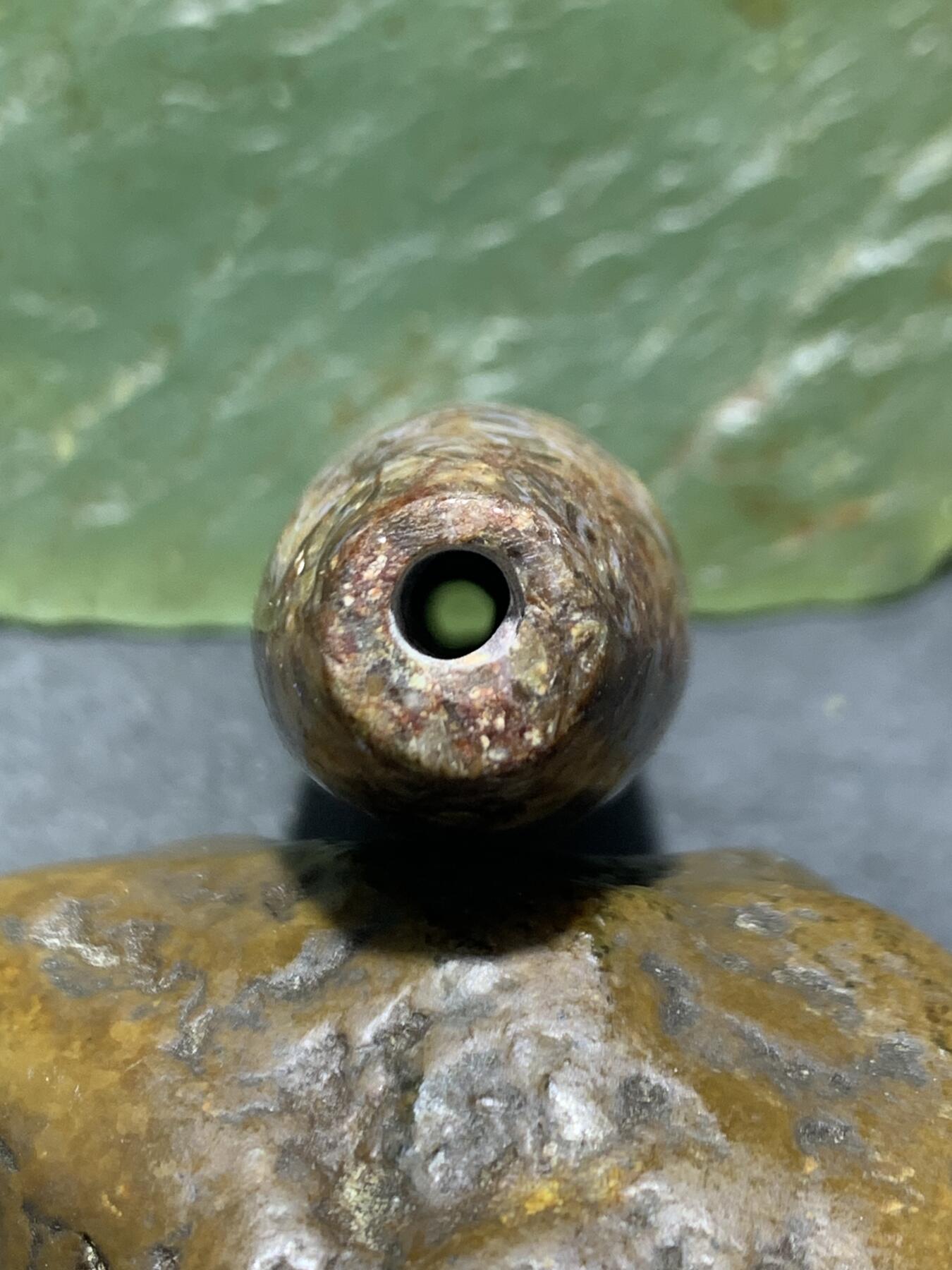 藏传血法螺石随形天珠一颗！