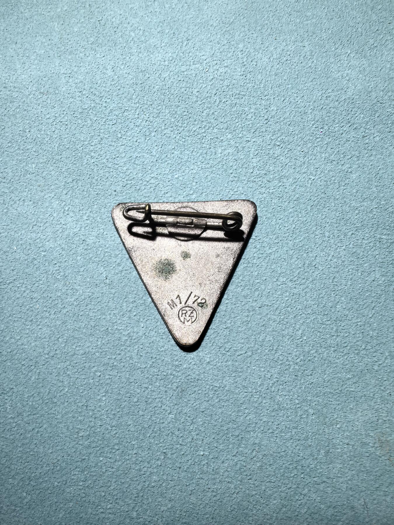 盛世勋华——号角文化勋章邮票专场拍卖第289期 德国（1939）妇女联盟会员证章 少见带厂标