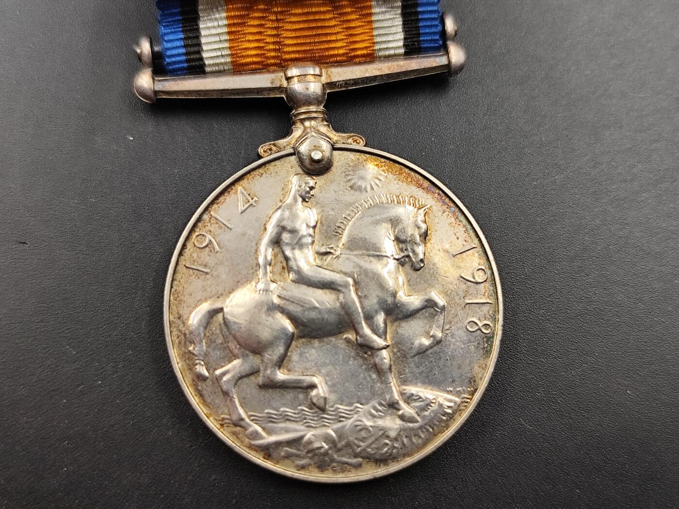 11月23日精品徽章专场 英国一战胜利银质奖章 老五彩