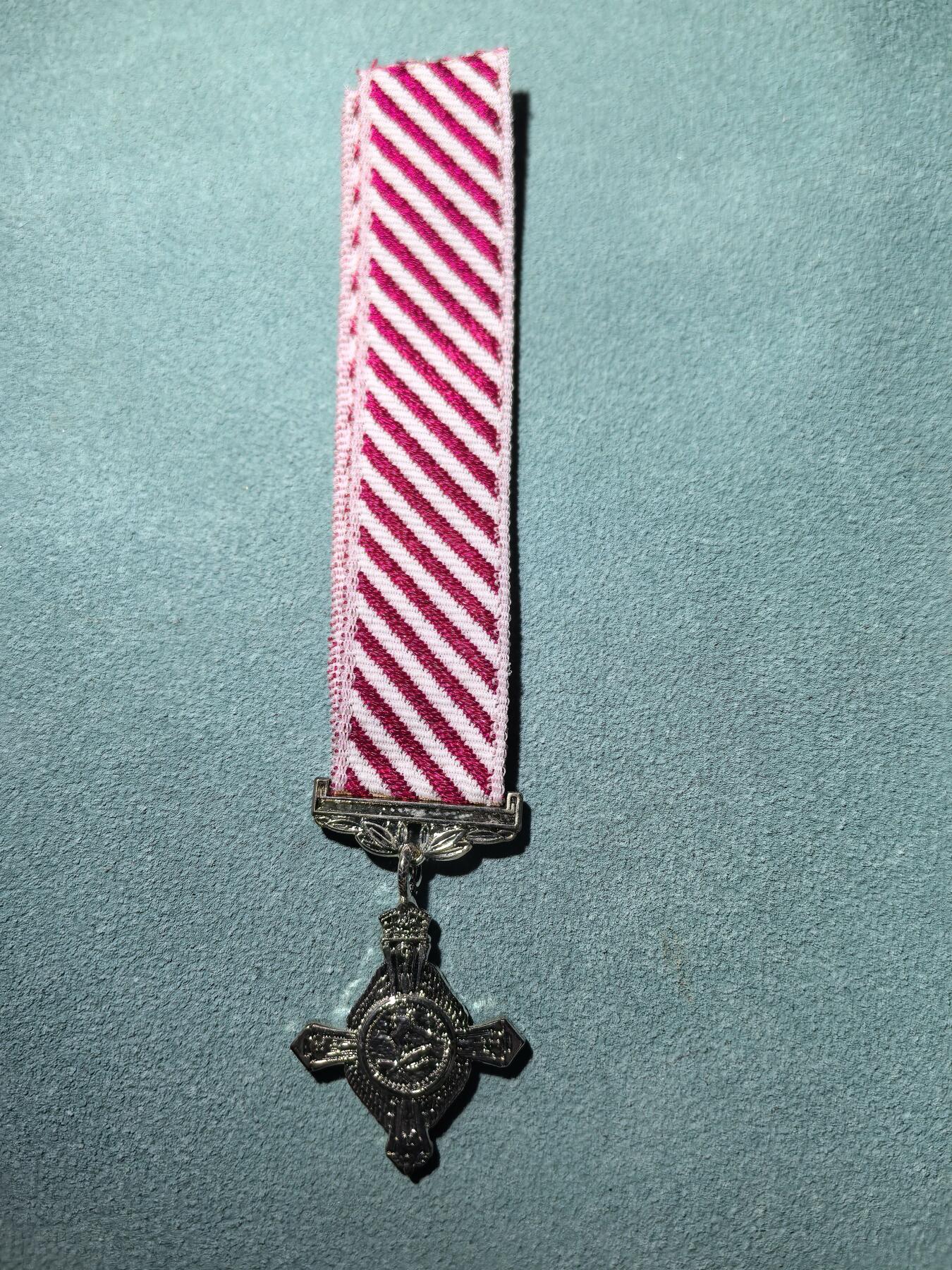 盛世勋华——号角文化勋章邮票专场拍卖第289期 英国杰出飞行十字勋章迷你章 极为罕见