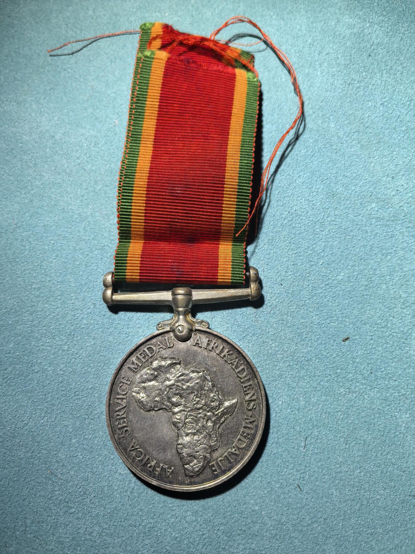 盛世勋华——号角文化勋章邮票专场拍卖第289期 英国二战非洲服役奖章 南非版 带边铭 银制