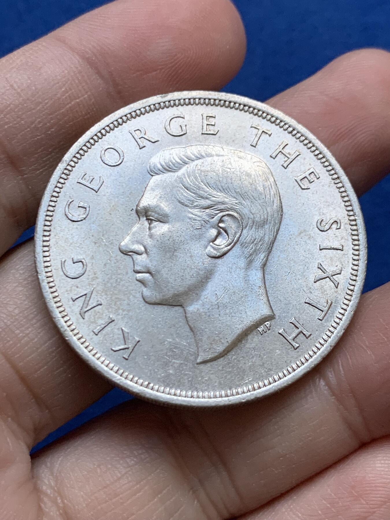 《竞宝斋》第442场 周日，周一，2场连拍 （全场包邮） 新西兰1949年乔治六世1克朗银币