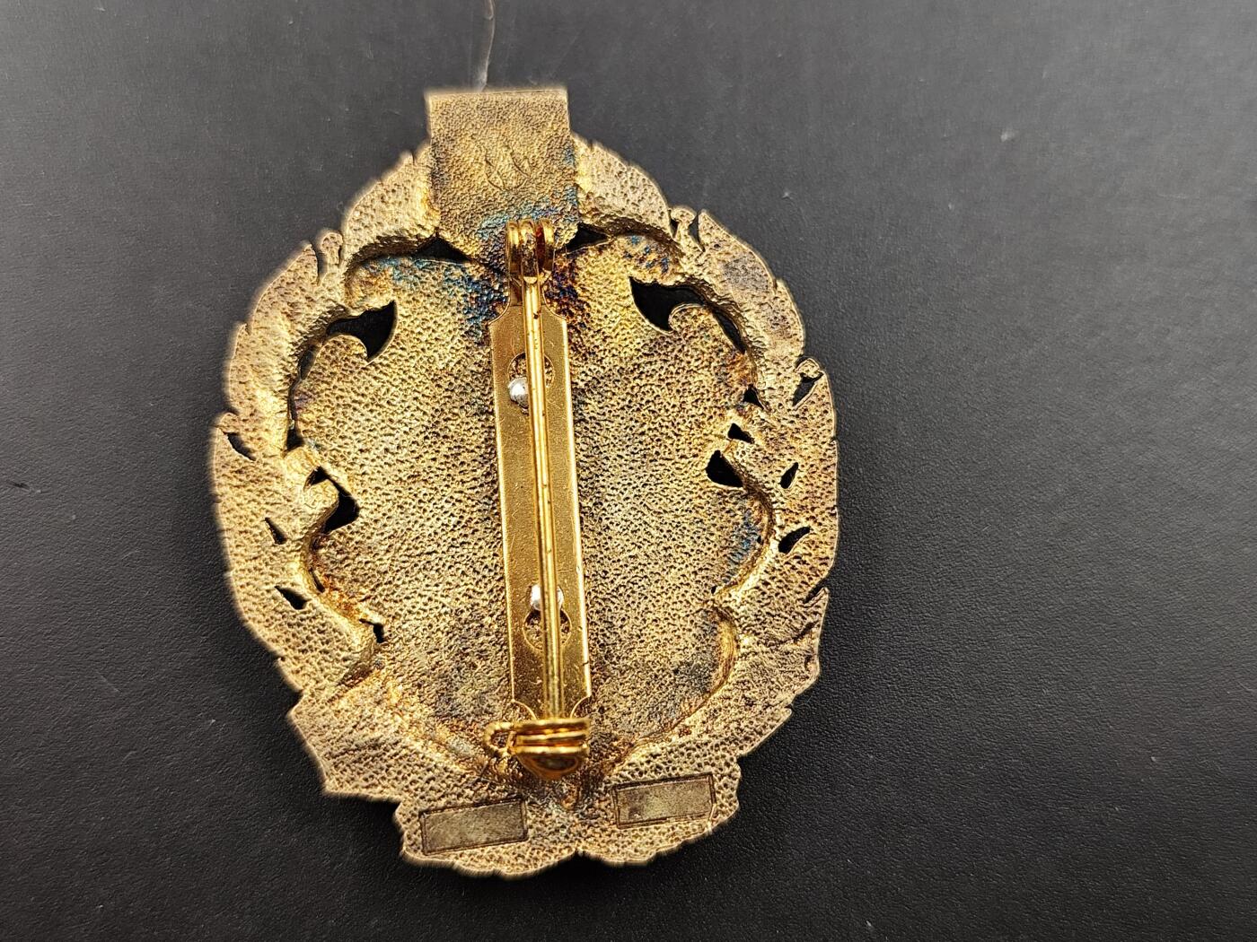 11月23日精品徽章专场 乌克兰母亲奖章少见早期银质版