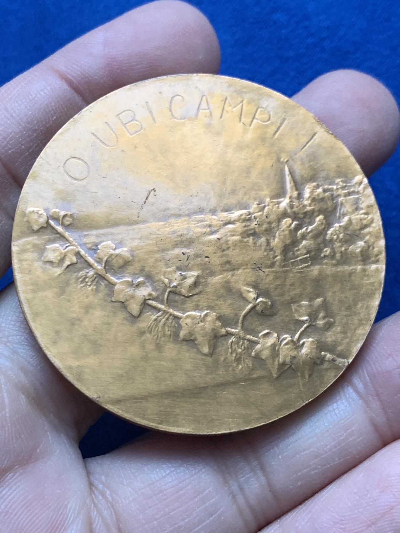 《竞宝斋》第442场 周日，周一，2场连拍 （全场包邮） 名家名作 《田园》铜章 带盒 56.8克 49.6mm 丰饶角铜标