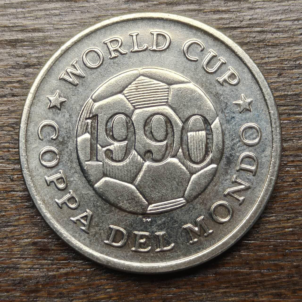【铜匠收藏】★第132场★散币场，无佣金，30包邮。不满30元，支付5元运费。《接受代拍 代送NGC评级》 1990年世界杯 纪念章