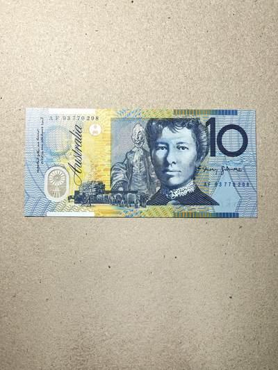 【礼羽收藏】🌏世界钱币拍卖第113期 - 澳大利亚1993年初版10元塑料钞，极美品（轻微软折）