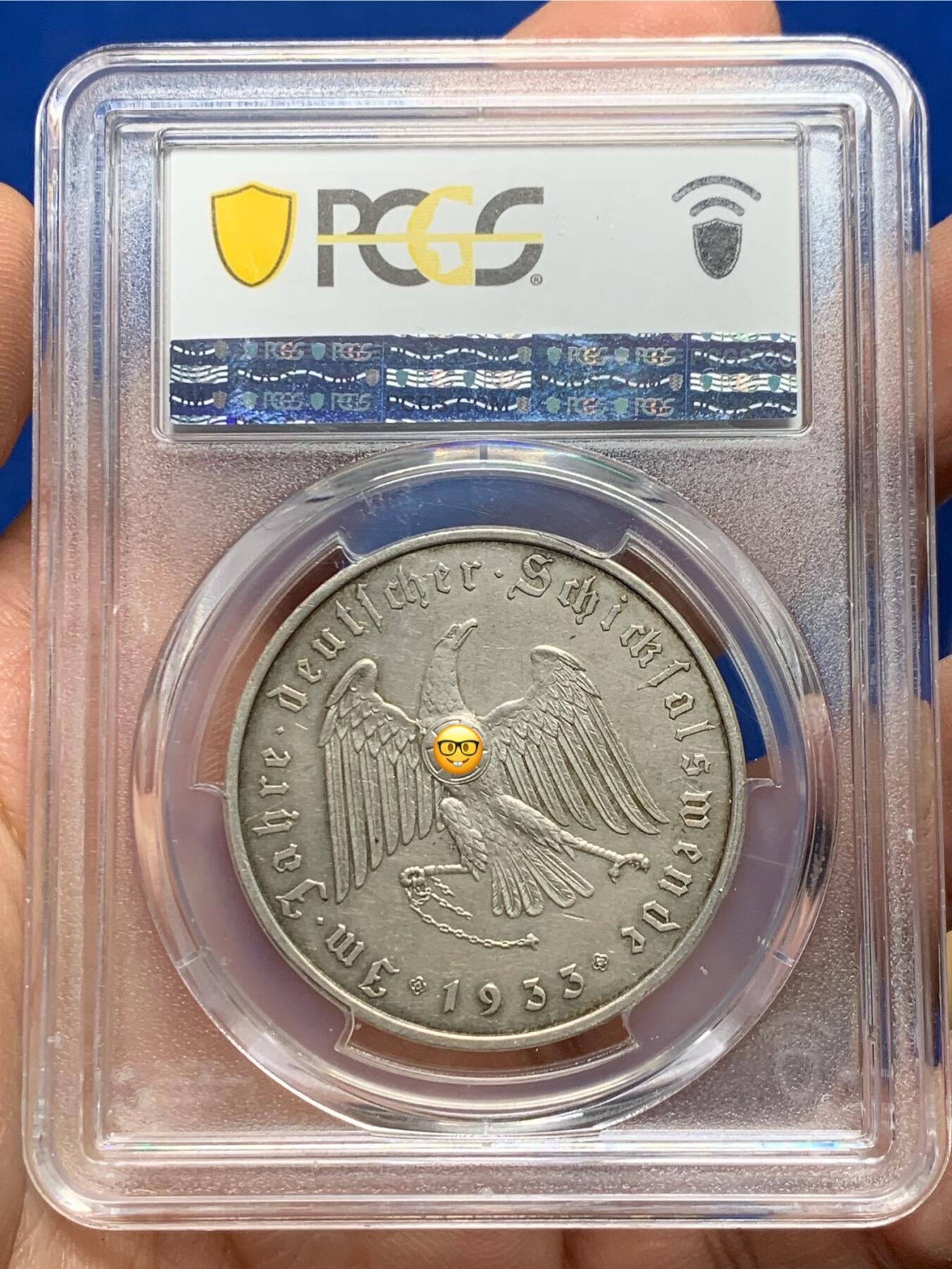 《竞宝斋》第442场 周日，周一，2场连拍 （全场包邮） PCGS SP61 德国1933年党魁执政银章，热门品种锁链鹰，MATTE磨砂质感，且为少见PREUSS small edge版，评级数远少于其他版别，季军分，P盒有分仅14枚，封面币之一，值得藏家重点关注