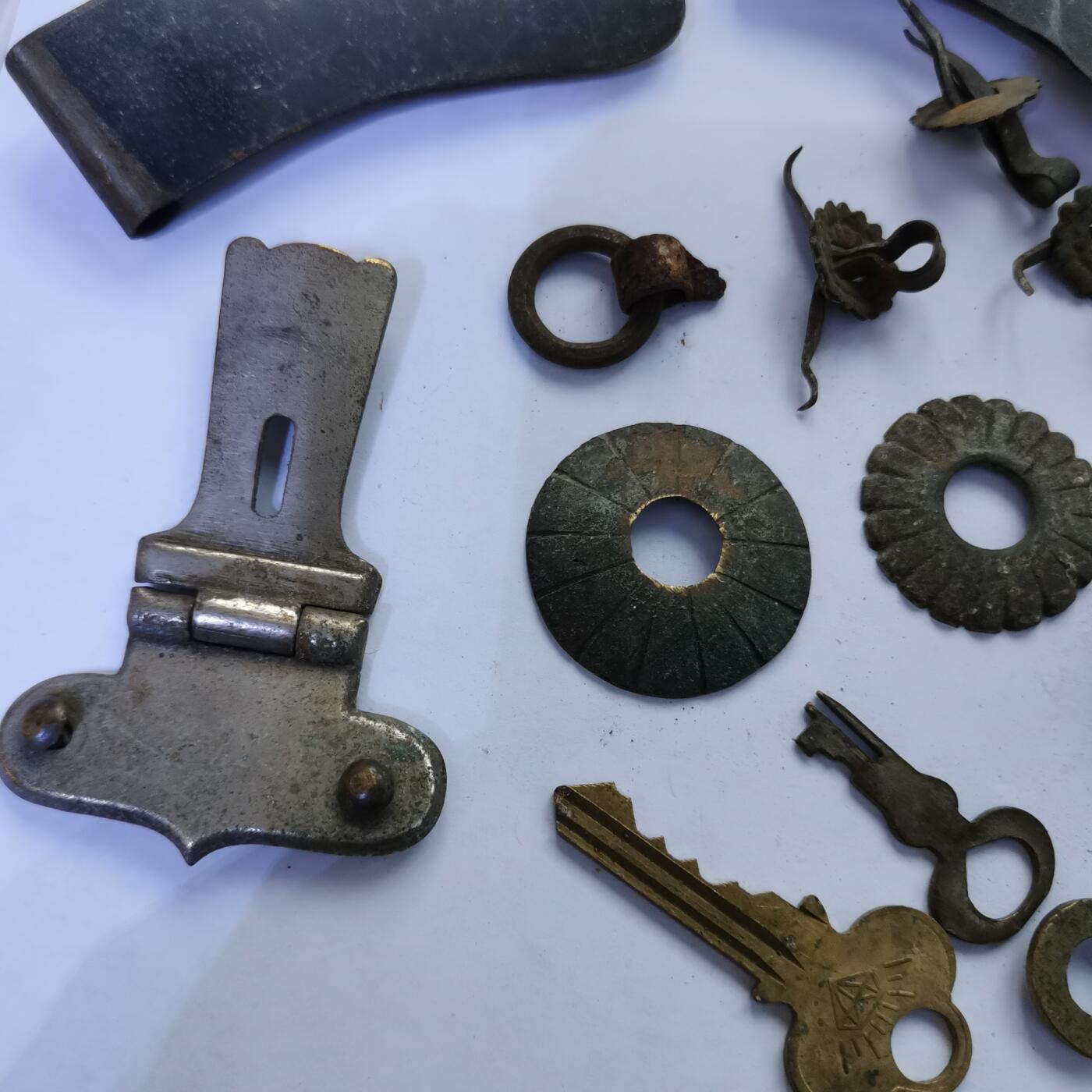 藏珍品阁杂件专场82期 老铜配件