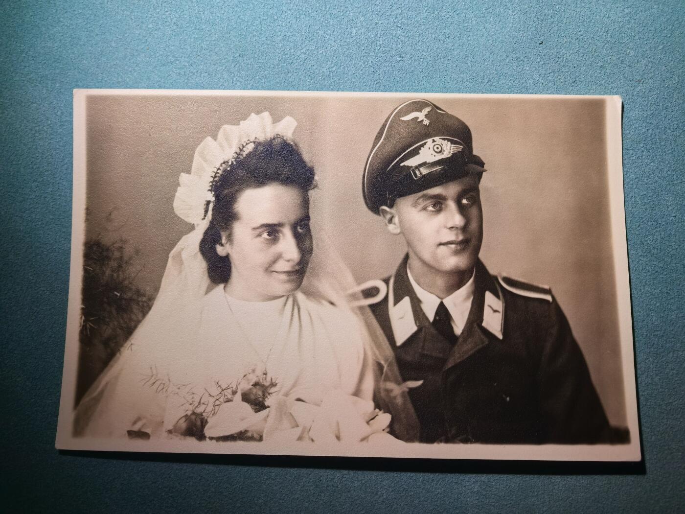 盛世勋华——号角文化勋章邮票专场拍卖第289期 德国（1939）空军士兵结婚照片