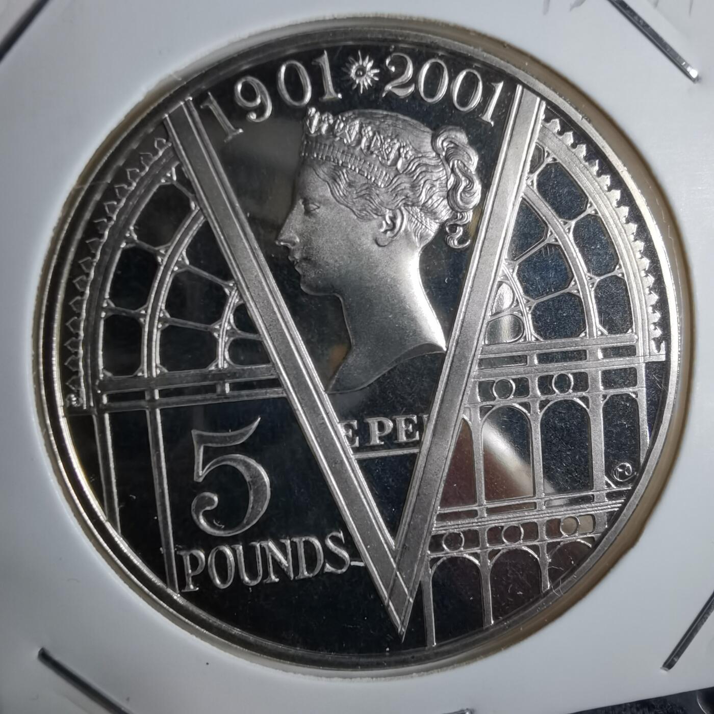 沼泽如烟--第913场 英国2001年5磅精制币