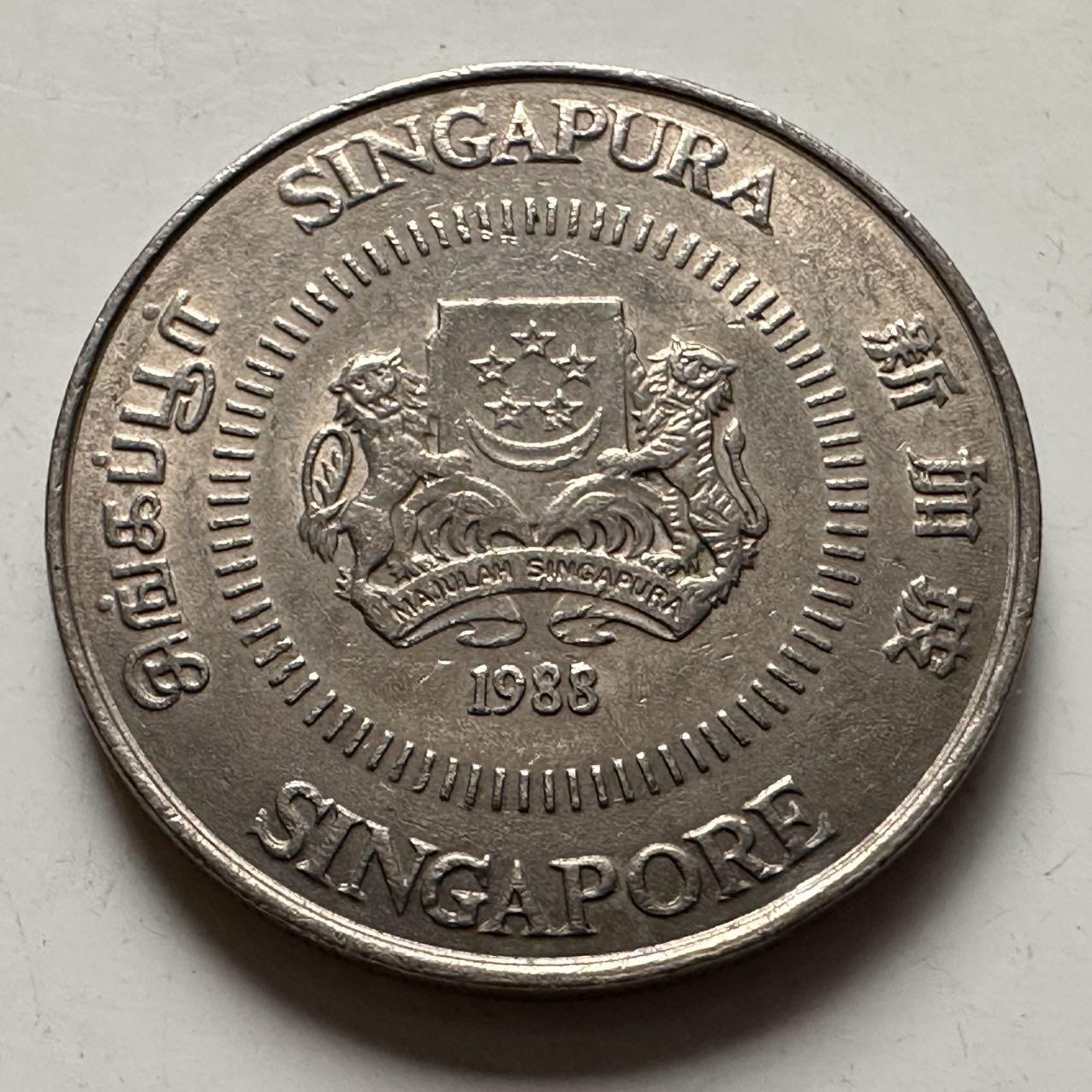 🌹外币初藏🌹🐯2025年第132场  每周二四六晚8️⃣点 接代拍 新加坡1988年50分