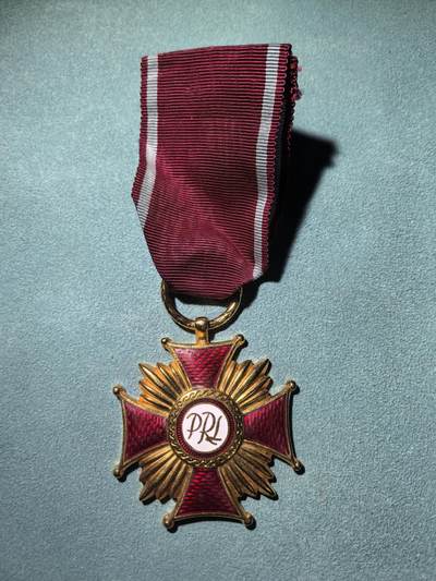 盛世勋华——号角文化勋章邮票专场拍卖第289期 - 波兰（社会主义）金级功勋十字勋章 