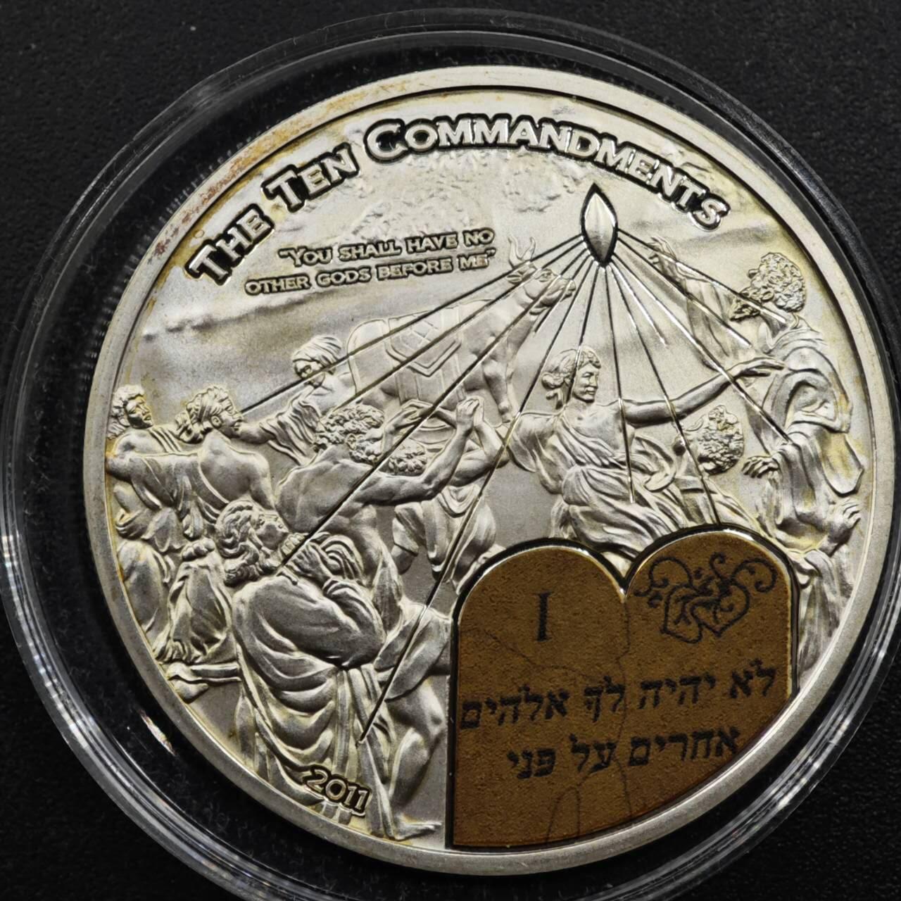 【淘币小摊】实时拍第八百零八拍   银币套币场   满百包邮可预留二周 每周一统一发货   2011年帕劳2元部分彩色精制银币 圣经故事-十戒 1/2盎司925银 发行量：1千 盒证全