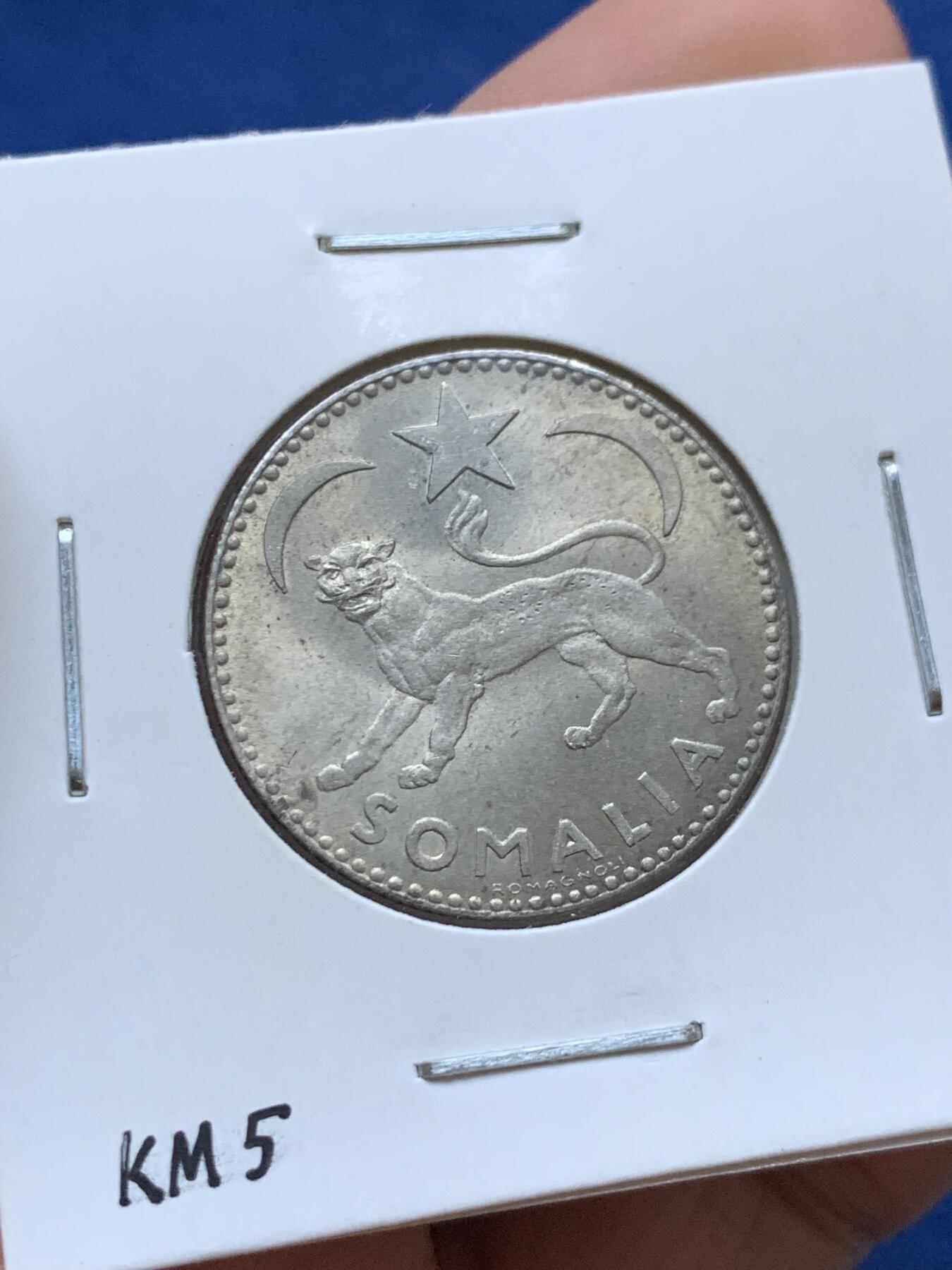 《竞宝斋》第442场 周日，周一，2场连拍 （全场包邮） 两枚一组 意属索马里1950年花豹银币 50分+1索马洛