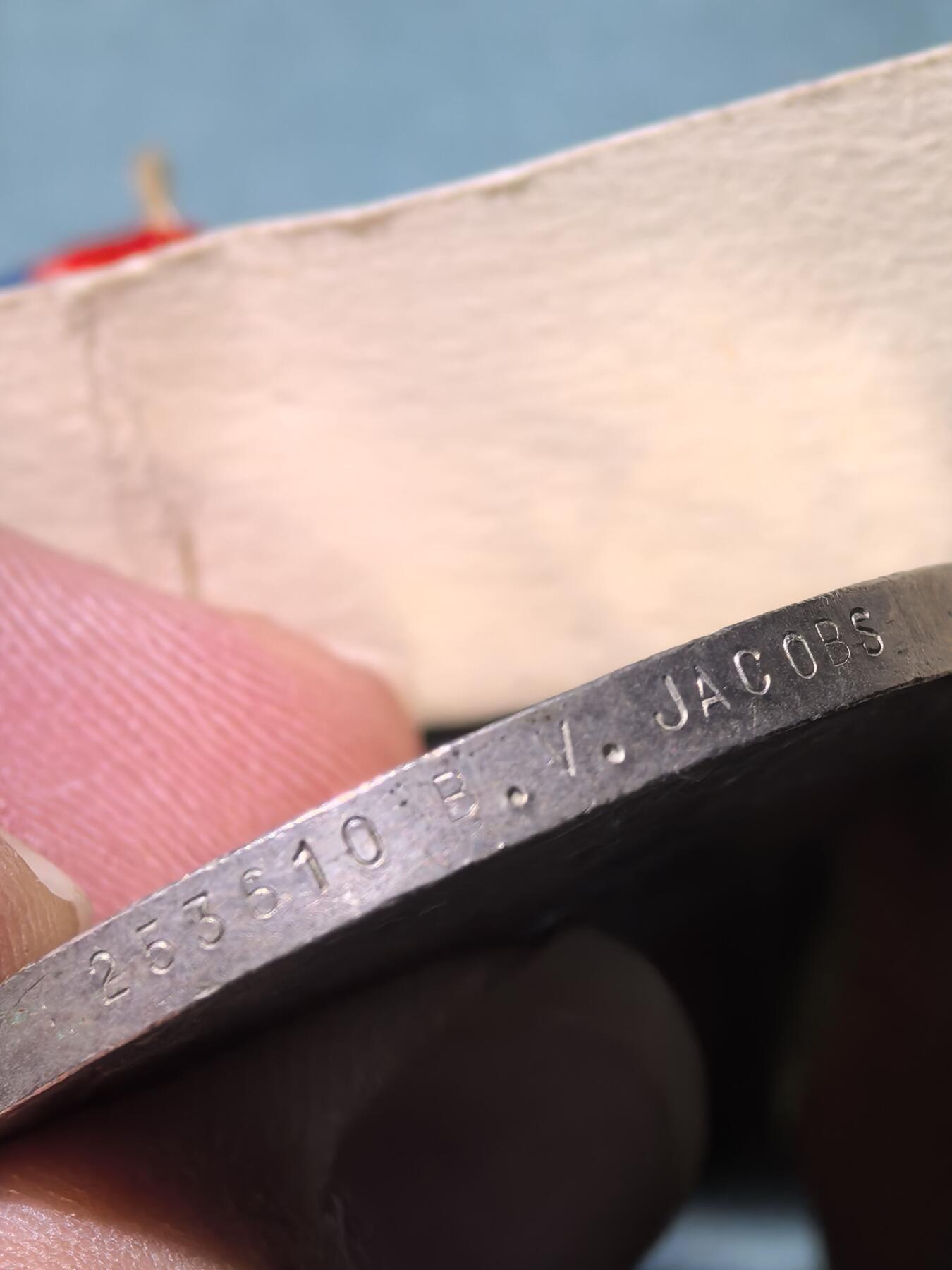 盛世勋华——号角文化勋章邮票专场拍卖第289期 英国二战四联联排 包括：意大利之星奖章/二战战争奖章（南非版）/本土防卫奖章/非洲服役奖章（银制）均带刻名