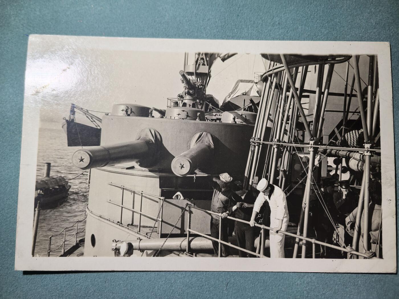 盛世勋华——号角文化勋章邮票专场拍卖第289期 美国二战时期军舰专题明信片 科罗拉多号战列舰上的副炮