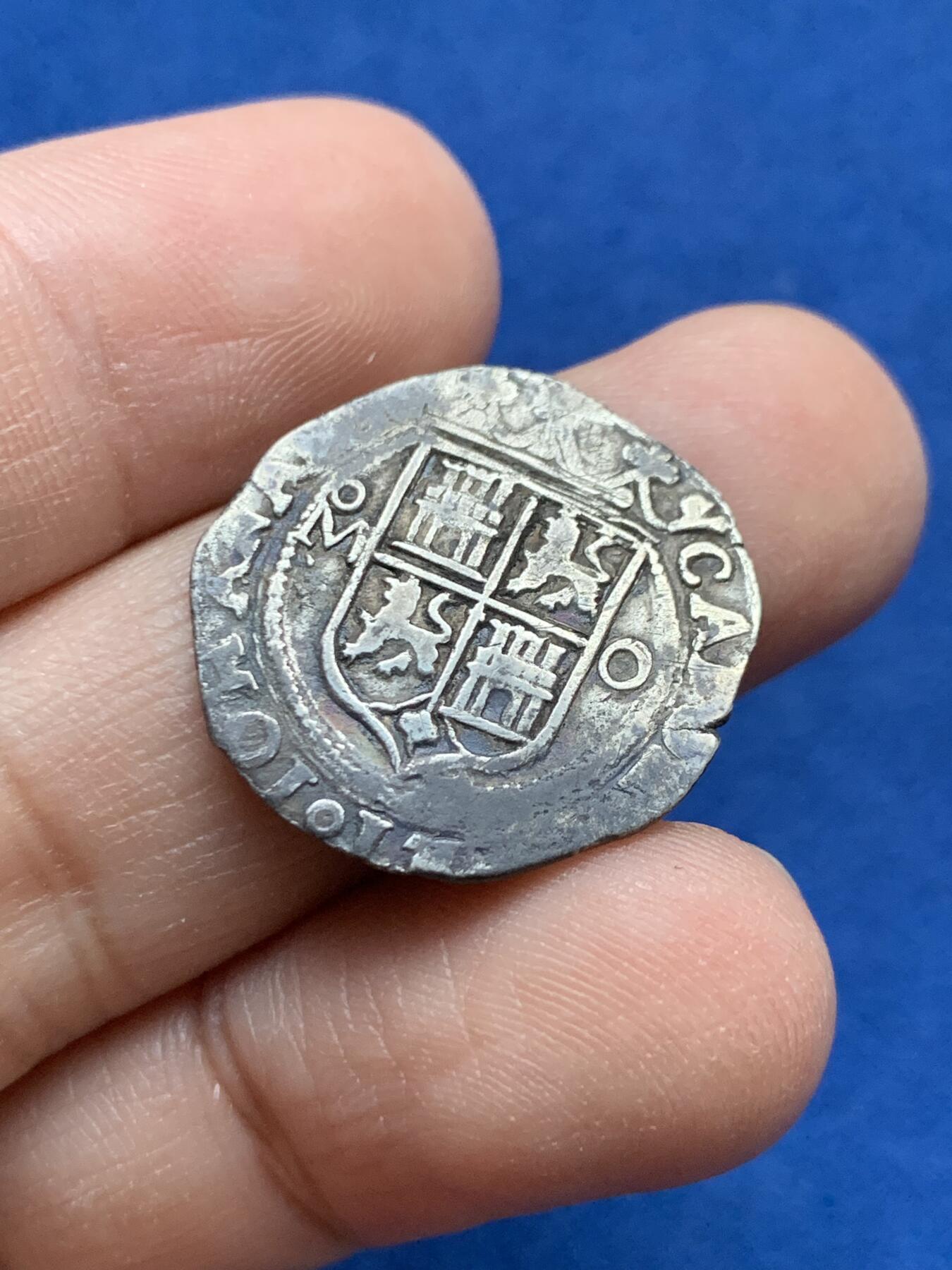 《竞宝斋》第442场 周日，周一，2场连拍 （全场包邮） 西班牙早期打制币一枚 工艺所限 些许不平 细节见图 3.1克 31.9mm