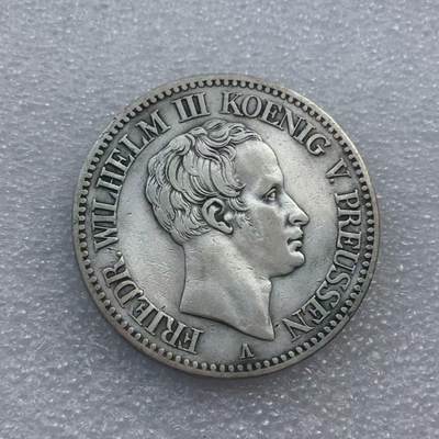世界钱币专场拍卖 每周二开拍 - 1824年德国普鲁士威廉三世皇冠版1泰勒流通银币 22克