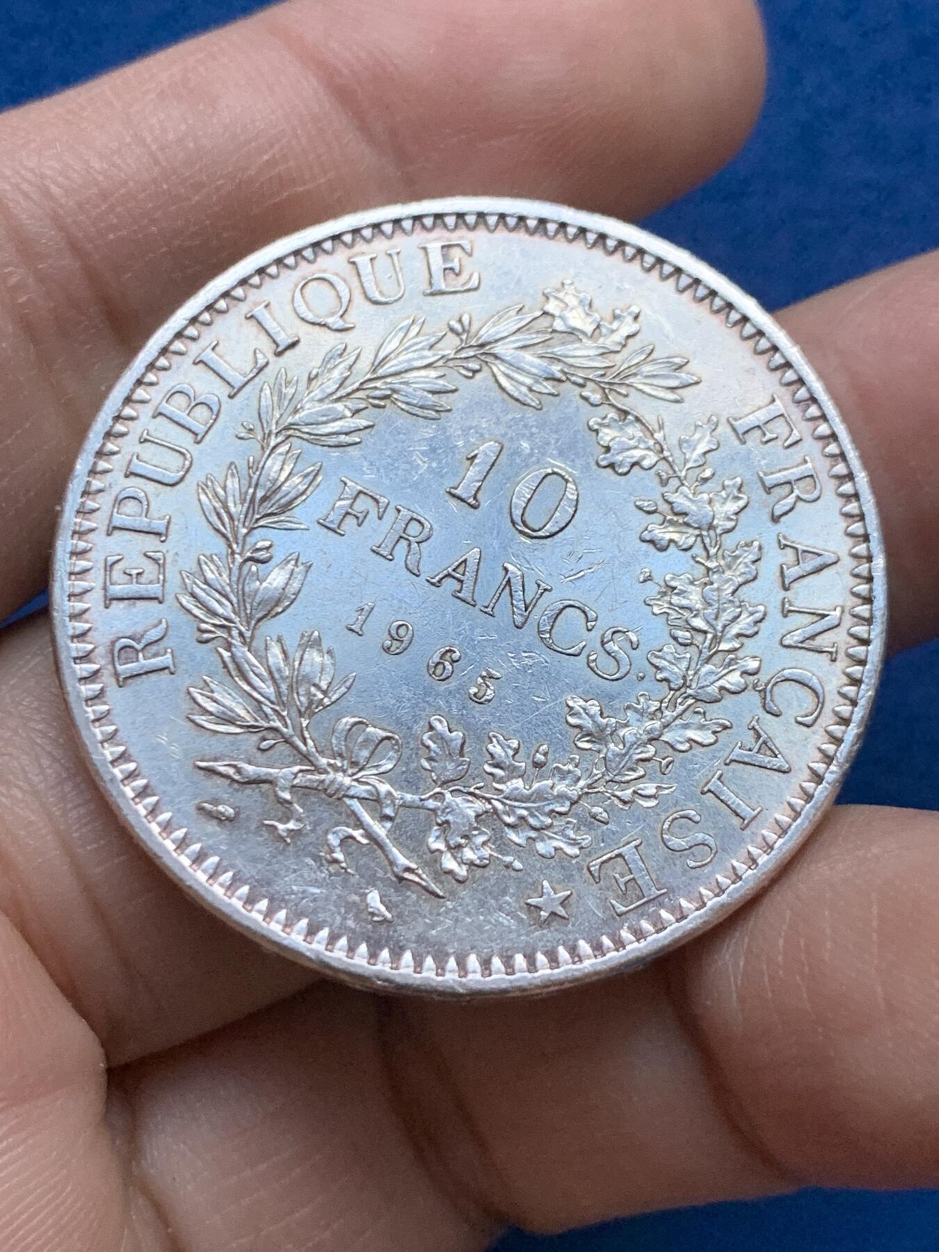 《竞宝斋》第442场 周日，周一，2场连拍 （全场包邮） 法国1965年大力神10法郎银币