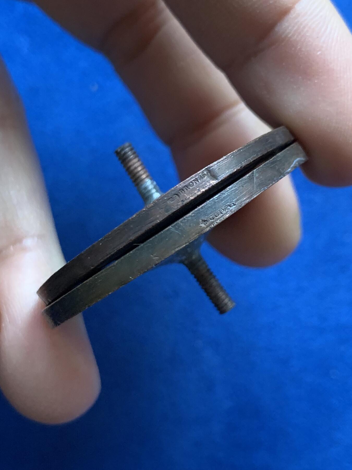 《竞宝斋》第442场 周日，周一，2场连拍 （全场包邮） 法国19世纪末农业播种者单面半成品章正反一对，带边铭，直径41mm，总重68g，细节见图。