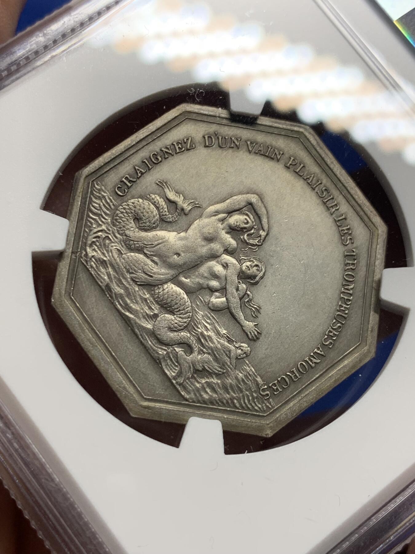 《竞宝斋》第442场 周日，周一，2场连拍 （全场包邮） NGC MS61 法国双面神海妖八角银质代币 丰饶角边铭 少见品种