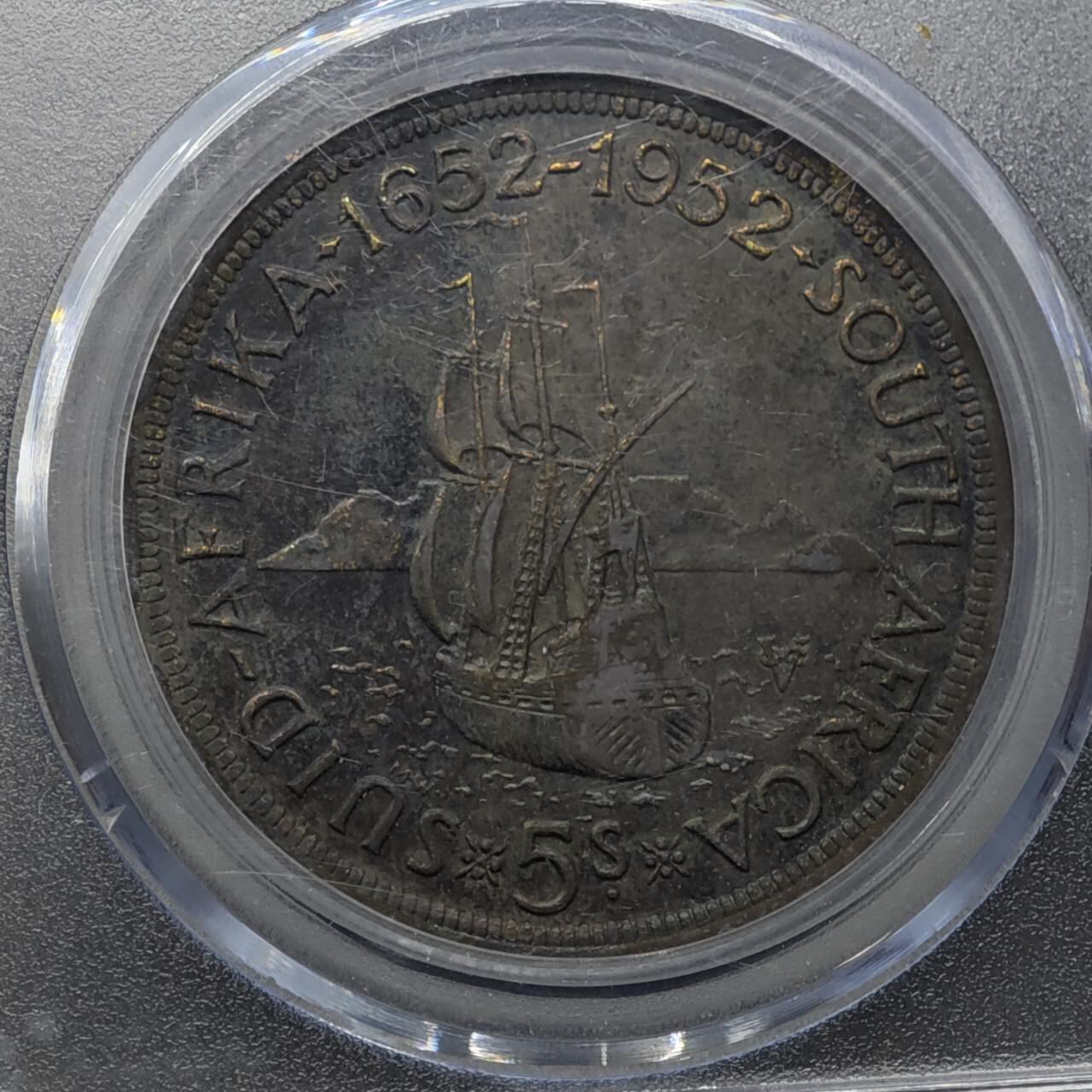 【淘币小摊】实时拍第八百零八拍   银币套币场   满百包邮可预留二周 每周一统一发货   南非1952年发现开普敦300周年乔治六世5先令银币