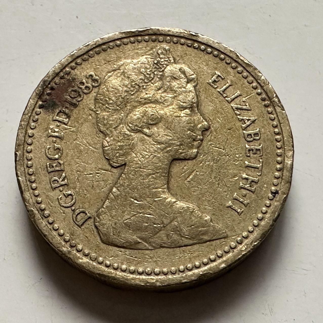 🌹外币初藏🌹🐯2025年第132场  每周二四六晚8️⃣点 接代拍 英国1983年一英镑