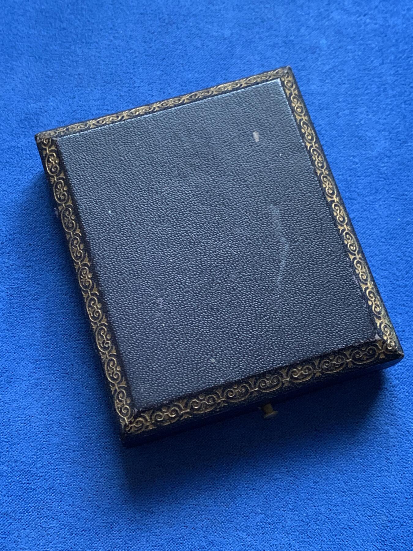 《竞宝斋》第442场 周日，周一，2场连拍 （全场包邮） 法国钢铁大师委员会纪念铜章 带原盒 34.1克 31.7*40.5mm