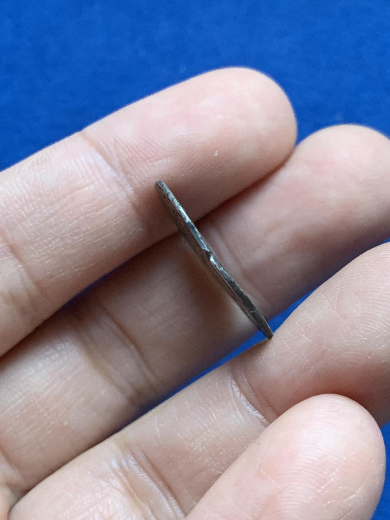 《竞宝斋》第442场 周日，周一，2场连拍 （全场包邮） 西班牙早期打制币一枚 工艺所限 些许不平 细节见图 3.1克 31.9mm