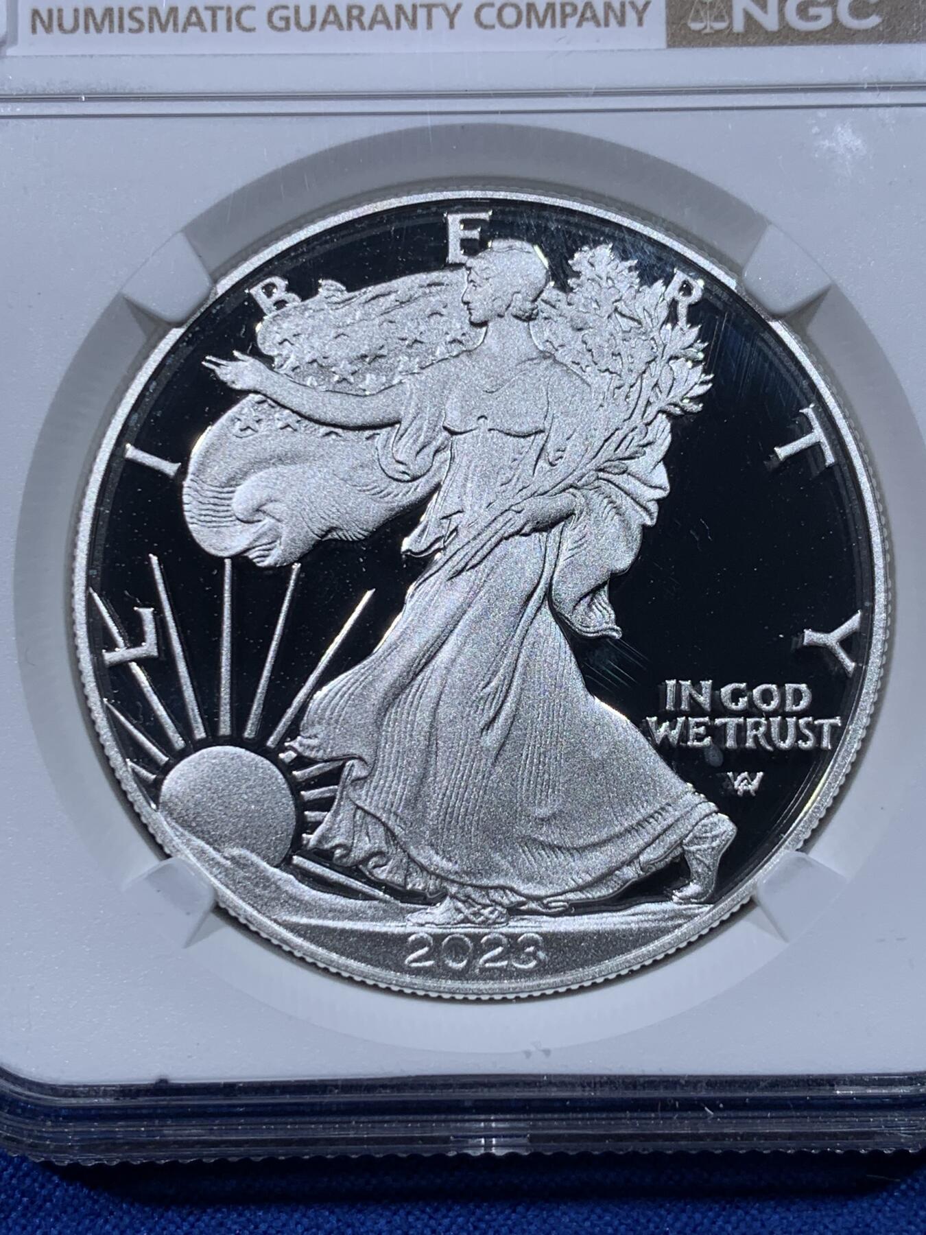 《竞宝斋》第442场 周日，周一，2场连拍 （全场包邮） NGC PF69UC 美国2023年W厂行走女神1盎司大银币 新版鹰