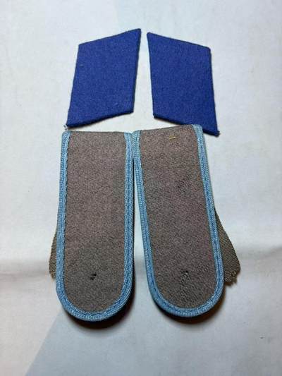 盛世勋华——号角文化勋章邮票专场拍卖第290期 - 东德空军士兵肩章及领章一对