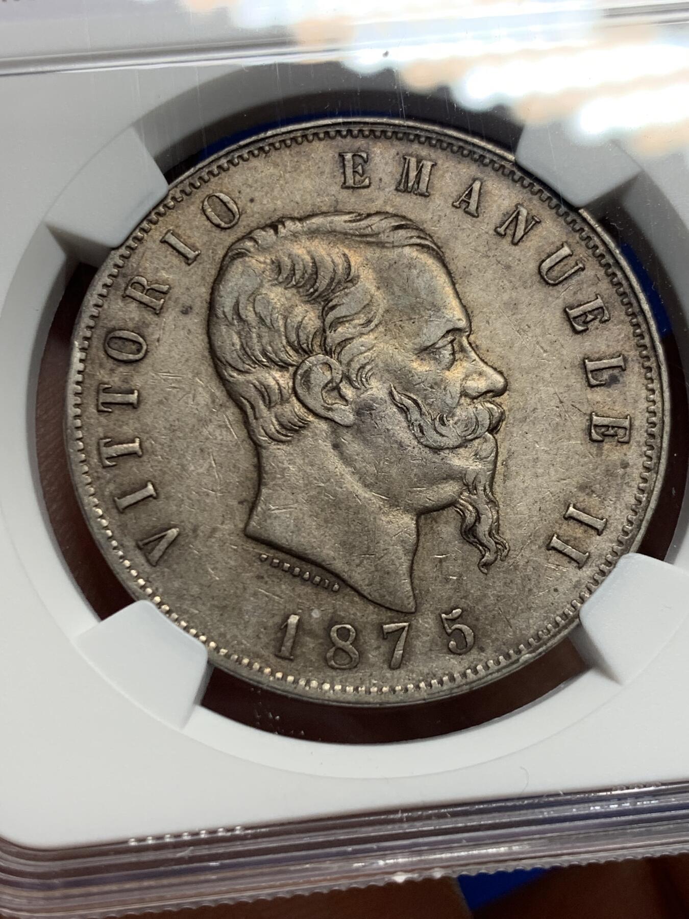 《竞宝斋》第442场 周日，周一，2场连拍 （全场包邮） NGC XF45 意大利1875年伊曼纽尔二世5里拉大银币 原味老包浆 带光带彩 AU状态低评