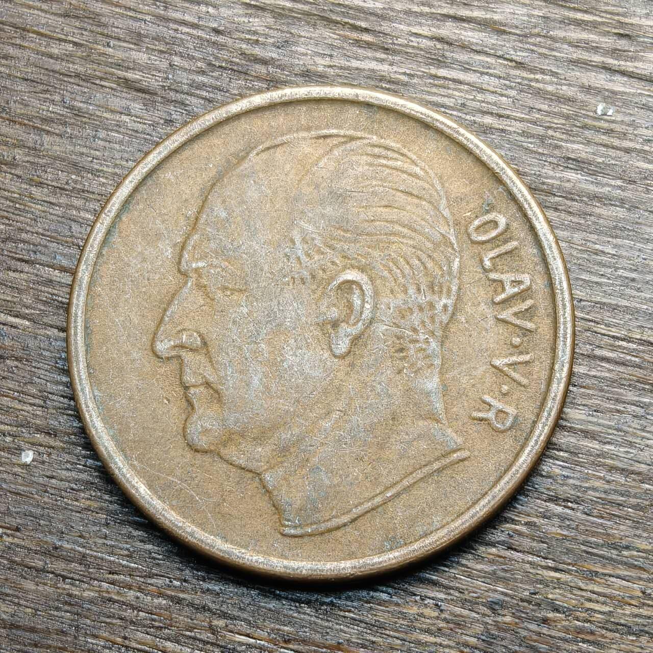 【铜匠收藏】★第133场★散币场，无佣金，30包邮。不满30元，支付5元运费。《接受代拍 代送NGC评级》 挪威 1967年 5欧尔 铜币 奥拉夫五世